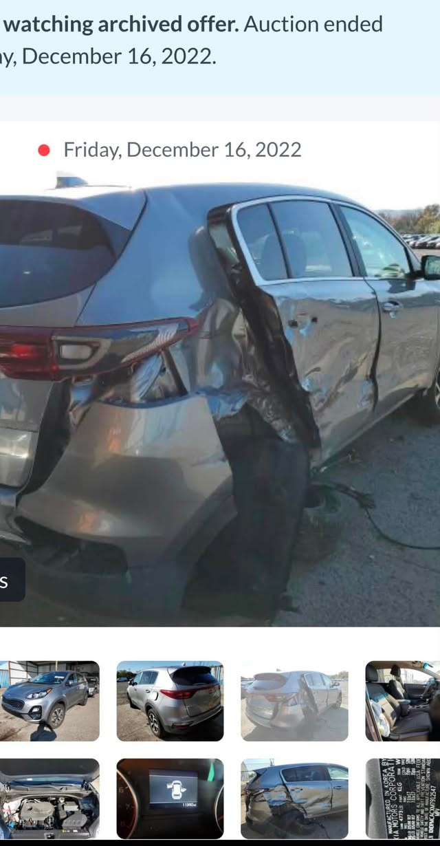 سبورتج موديل 2021
حادثها موضح بصوره. 

بدون ايرباك او دواخل. مكينه وكير مكفولات 

العنوان بغداد مدينه الصدر 
السعر 155 قفل 
رقم /***********
