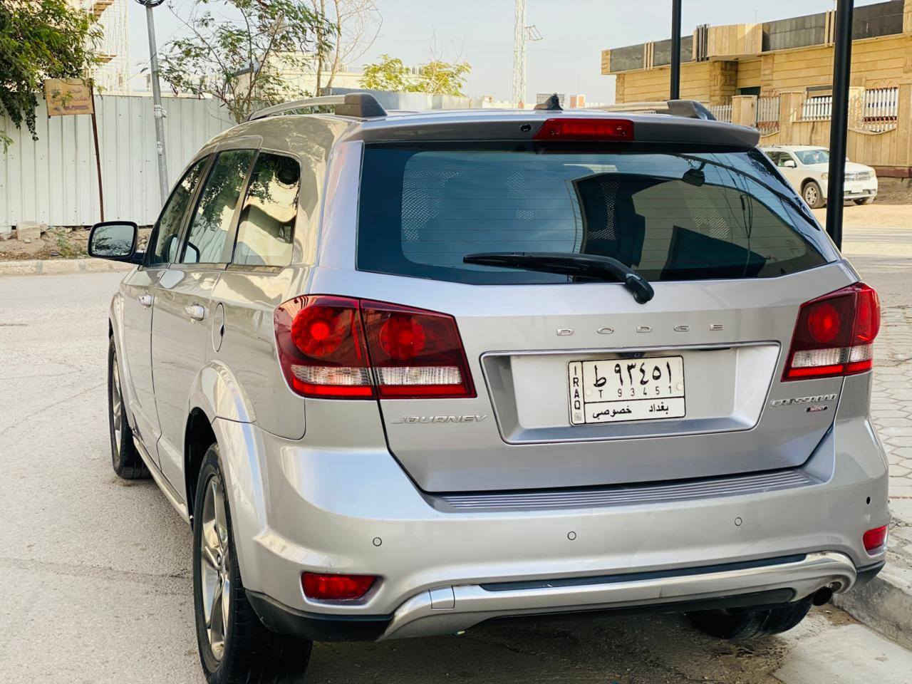 جورني 2017امريكي حادثه جاملق وبنيد بدون دواخل والباقي كفاله عامه ليبل واحد
مكينه وكير كفاله
حداديه 100/100

فول ماعده الفتحه بصمه تشقيل بصمه ابواب 3قطع تبريد 
تحكم استيرن 
شاشه كامره 
مري شفط
7 راكب كشنات جلد وكهربائي 
كشن جلد
السعر 117 قابل للتفاوض 
مكان سياره كربلاء المقدسة لاستفسار تصال *********** كربلاء, العراق
