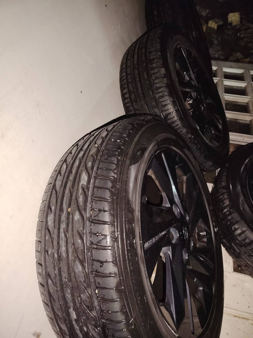 للبيع أو مراوس ويل كب  مال النترا ٢٣ 
جدد  السعر ٣٠٠
بغداد  ***********
