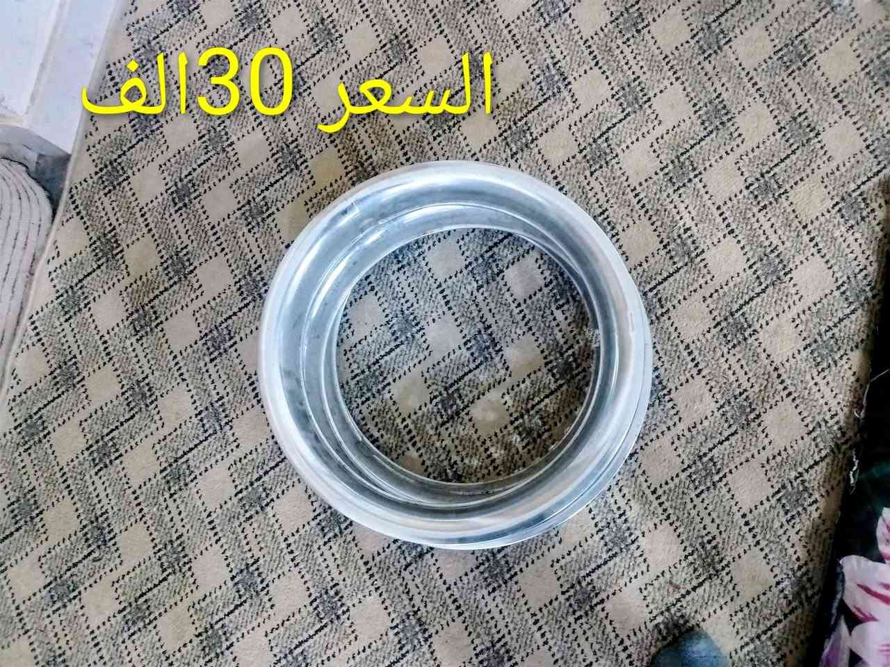غراض للبيع سبايدر النترا دمعه اصلي  سبايدر سونتا 2  طوك استيل حجم 14  كبات حجم 14  لقم اصليه الأسعار داخل الصور.    ***********
