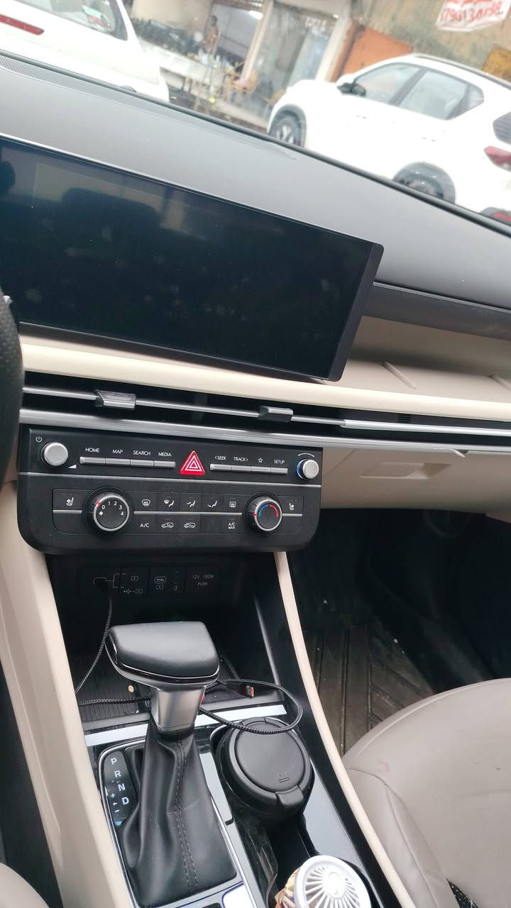 سلام عليكم توسان خليجي
مديل 2025 زيروماشية 3000
فول مواصفات صورهة موجودة
سعر 232قفل قفل
رقم ***********
