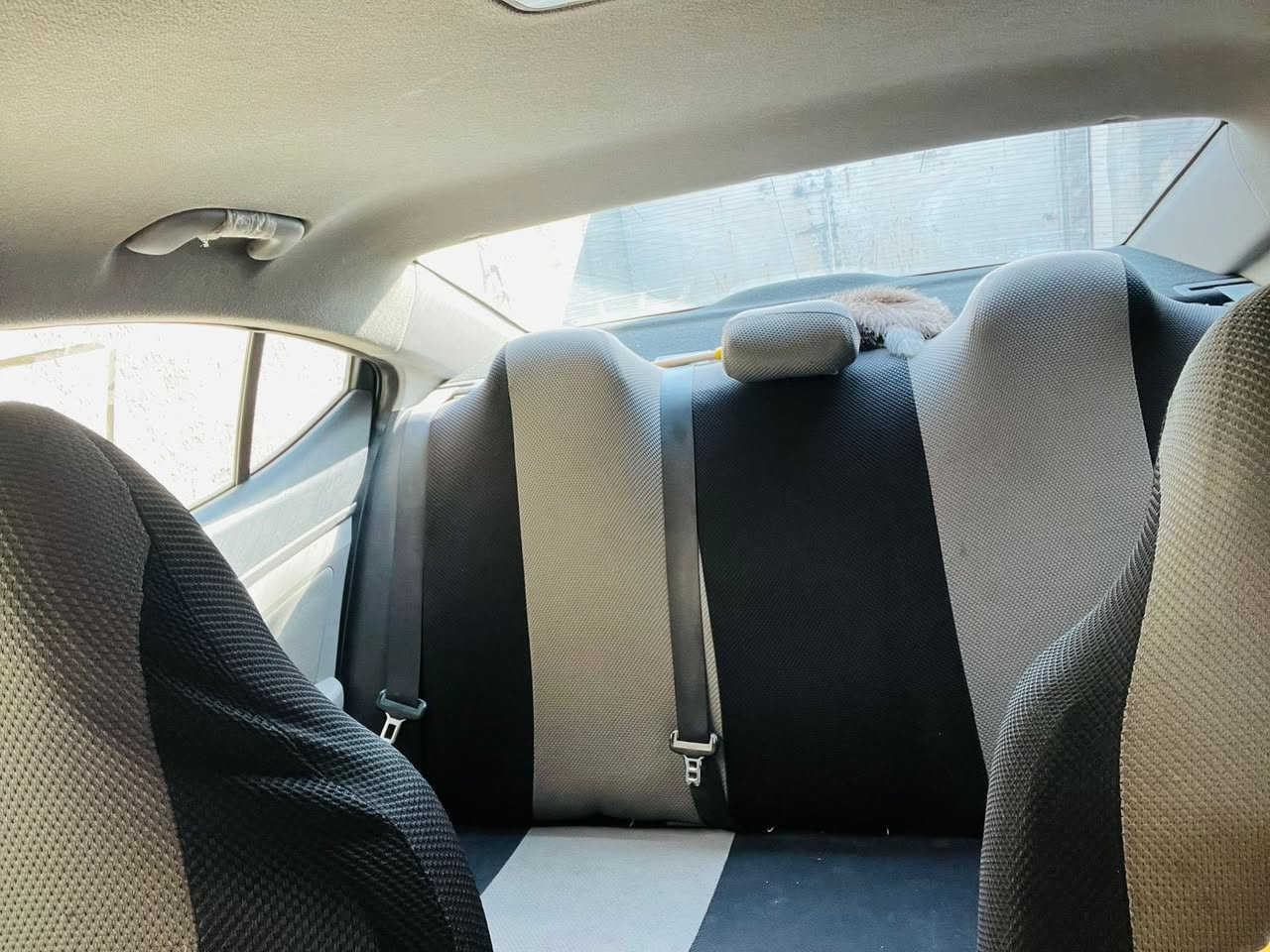 السلام عليكم
الإنترة ٢٠١٧ للبيع حادثهة بنيد + دوسة 
مكينة ٢٠٠٠ دوش اللون سلفري نص فول 
رقم الهاتف ***********
