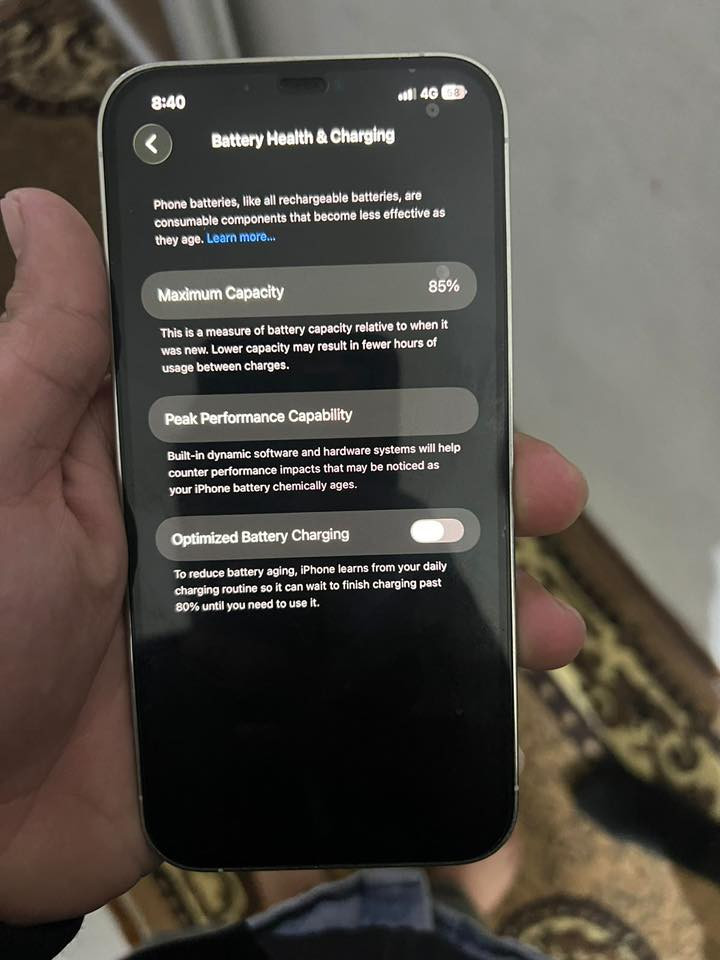 السلام عليكم  12 PRO MAX   [256g] بطاريه 85 جهاز مامفتوح فقط ضهر مكسور  450 مكاني بغداد
*********** واتساب
