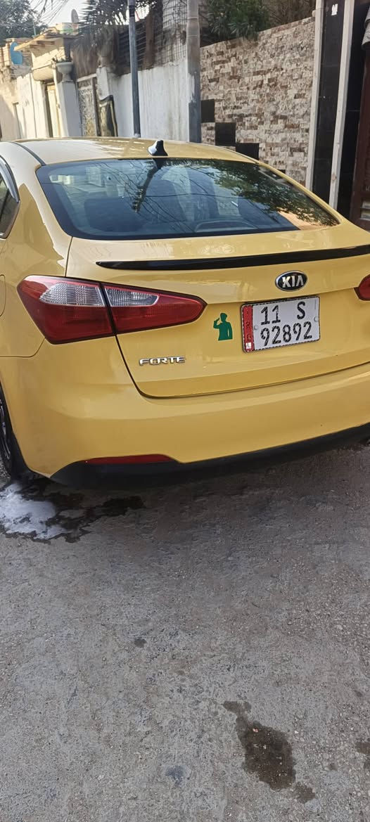 سلام عليكم فورتي البيع أو مراوس مديل 2015 ضرار بنيد وجاملغ لباقي ليبل واحد سياره جاهزه مصفره خط وبحث سعر 95 وبيه مجال مكان ناصرية مركز ***********
