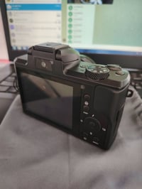 كامره للبيع جديد غير مستخدم شاشه لمس كبل كامره زوم متحرك مع رام 4 كيكا...