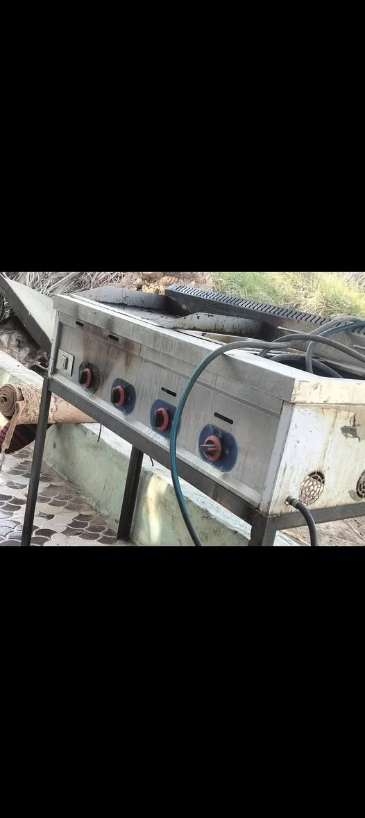 غراض مطعم والشوايات للبيع
تفاصيل ***********
