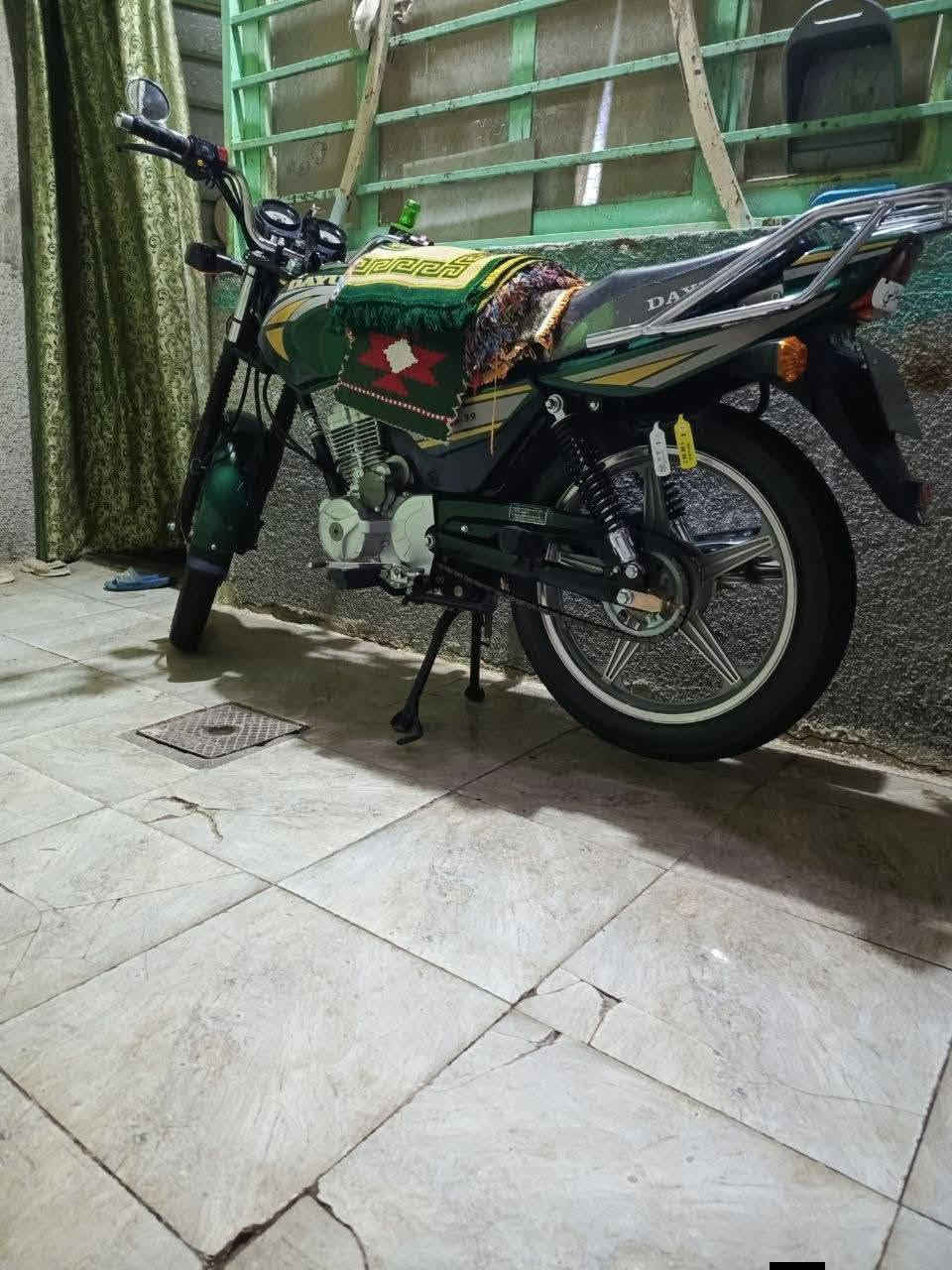 السلام عليكم شباب للبيع
دايون عضم موديل 23  لون

 زيتوني 💚

بل اوراق برتقالي 🧡

دراجه مكفوله وحلوه مال جناي لاايت  جمجمه بك لايت رماش دبل اشاره شغال 
دراجه عوزها بس سايق 

*********** 
خابرني وتدلل
