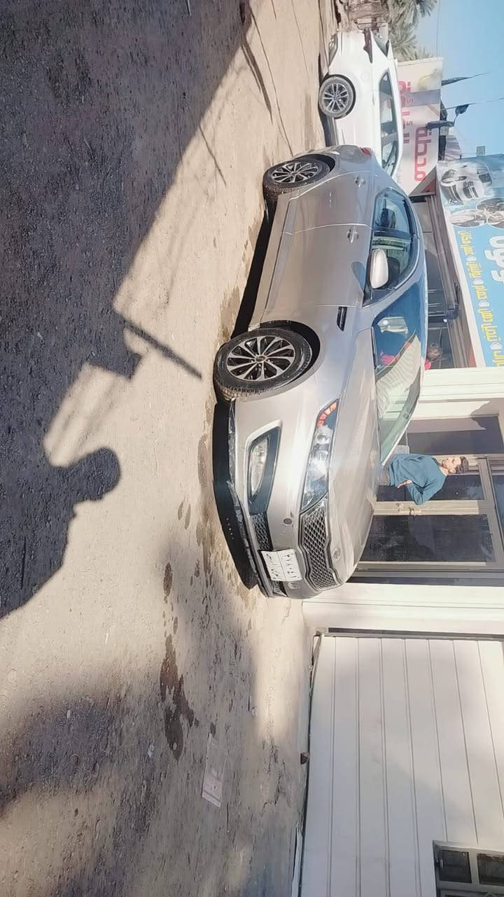 السلام عليكم ورحمة الله وبركاته 
للبيع كيا اوبتما 2013 رقم اربيل لون حلو ومرغوب باسم عربي 
سنويه صارلها 10 أشهر ساقطه 
فول مواصفات عدا البصمه .. بنوراما ..كشن كهرباء .. تبريد قطعتين شاشه كامرة .. محرك 2400 
ماشيه 136 .. مكينه كير حداديه 
خير من الله ... حادثها
 جاملغ واحد مبدل والباقي ليبل واحد وبيها كلير بسبب الجراد .. 
شواصي لغود كفاله .. السعر 100$ وبيها مجال للشراي للعلم ترهم قسط للموظف حسب الاتفاق ولضمانات مكاني بغداد الحريه قرب جسر دباش 
اتصال او اوتساب 
*********** بغداد, العراق
