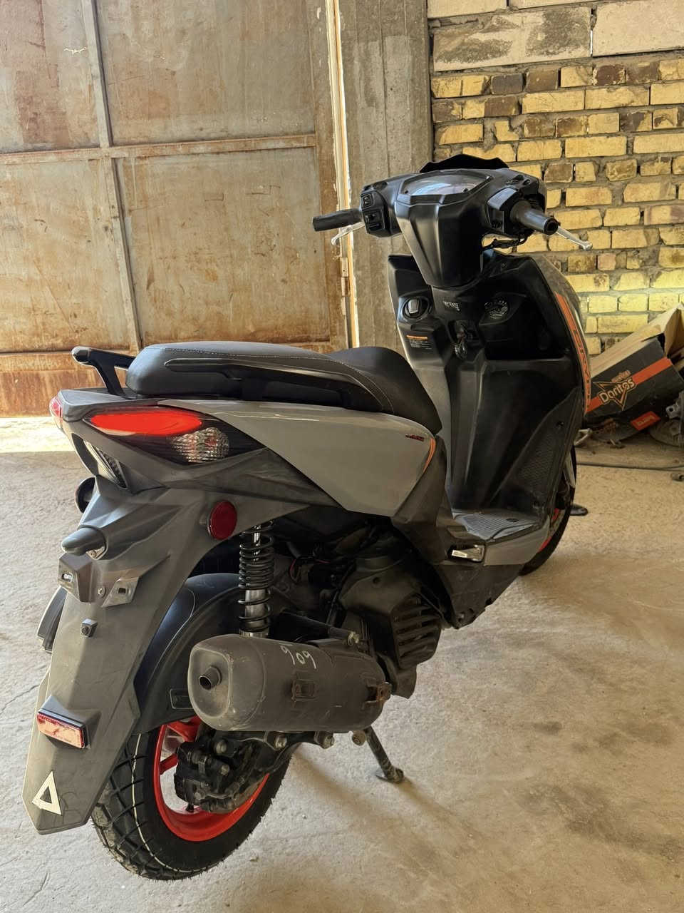 مُتوفره في معرض سكنس الكائن في الحله نادر الثانيه شارع الخدمي سكنس جيل سادس ياباني 🫡 
*********** فقوري
