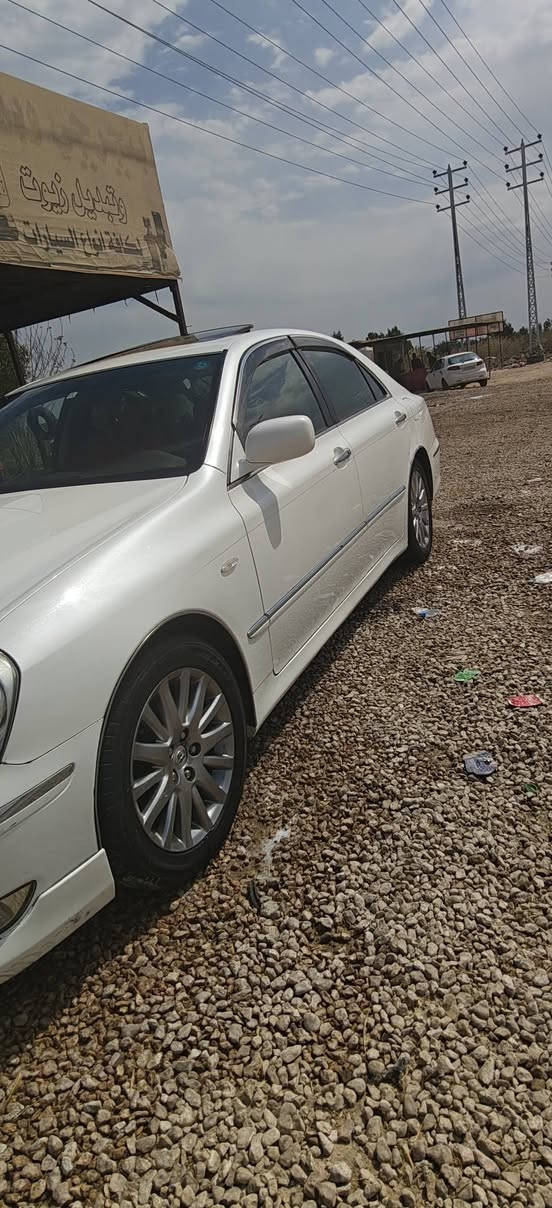 اسلام عليكم سياره ادوات
فول واحد على واحد 
رادار 
5 دكم 
فتحه
تبريد 3 
ثلاجة 

3برد 
كلهن بيه كفاله عامه 
السعر 98 
***********
السيارة ب النجف
