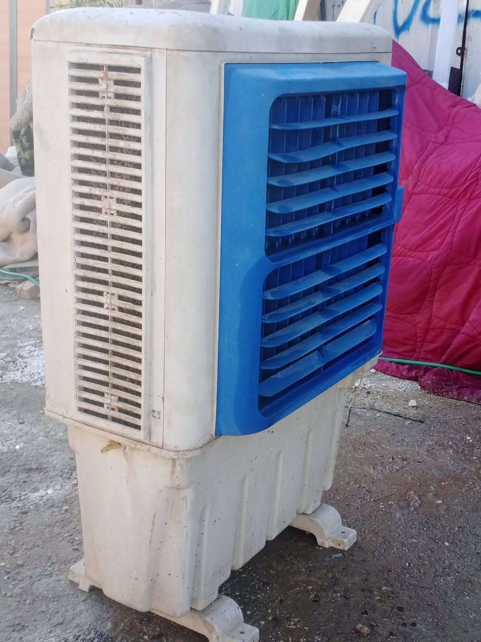 السلام عليكم كونفيره للبيع حجم الكبير السعر 75,000 المكان بغداد البياع النظافه 75%


**إذا كنت صاحب هذا الإعلان وتريد حذفه لأي سبب، رجاءا أرسل رسالة إلى الدعم الفني**
