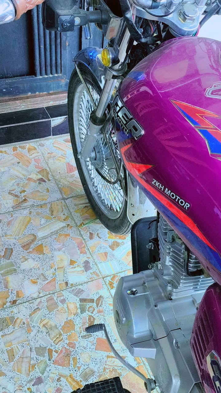 السلام عليكم دراجه للبيع تايكر موديل 24 مكفوله برغي ما مفتوح بيه اوراق السعر 650وبيه مجال كربلاء طويريج ***********
