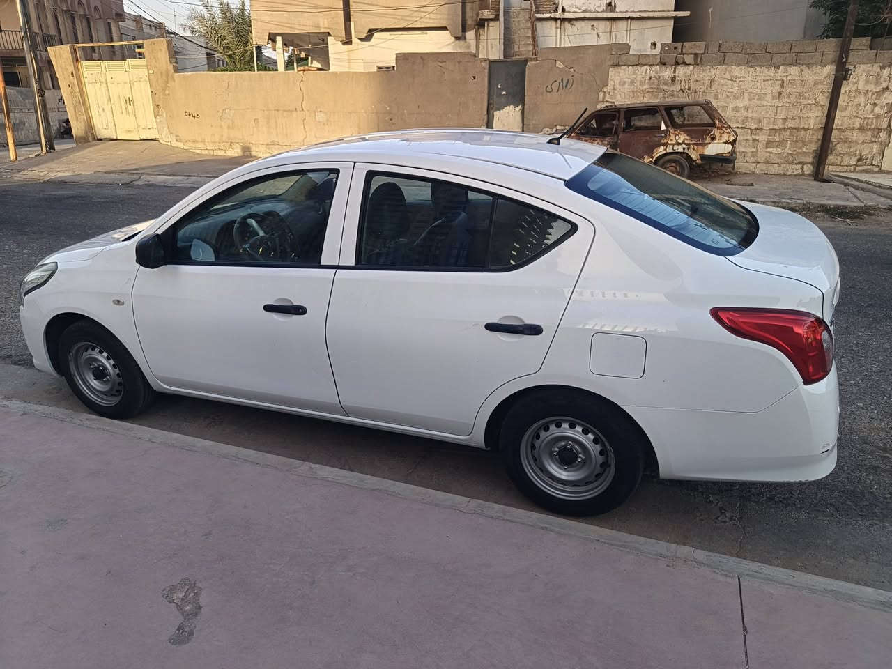 السلام عليكم
#للبيع فقط 
سيارة نيسان صني هندي بلبيته زركه 
 موديل2020 رقم اربيل جديده  
هزه وسنويه جديده ماشيه 106الف   
قطعه وحده بارد مكان سيارة اربيل 
السعر 111$ بي مجال قليل سياره باسمي 
باقي التفاصيل موجوده بالصور بالسونار 
اقراء التفاصيل زين وخابرني 
غير متواجد على فيس 

*********** واتساب
