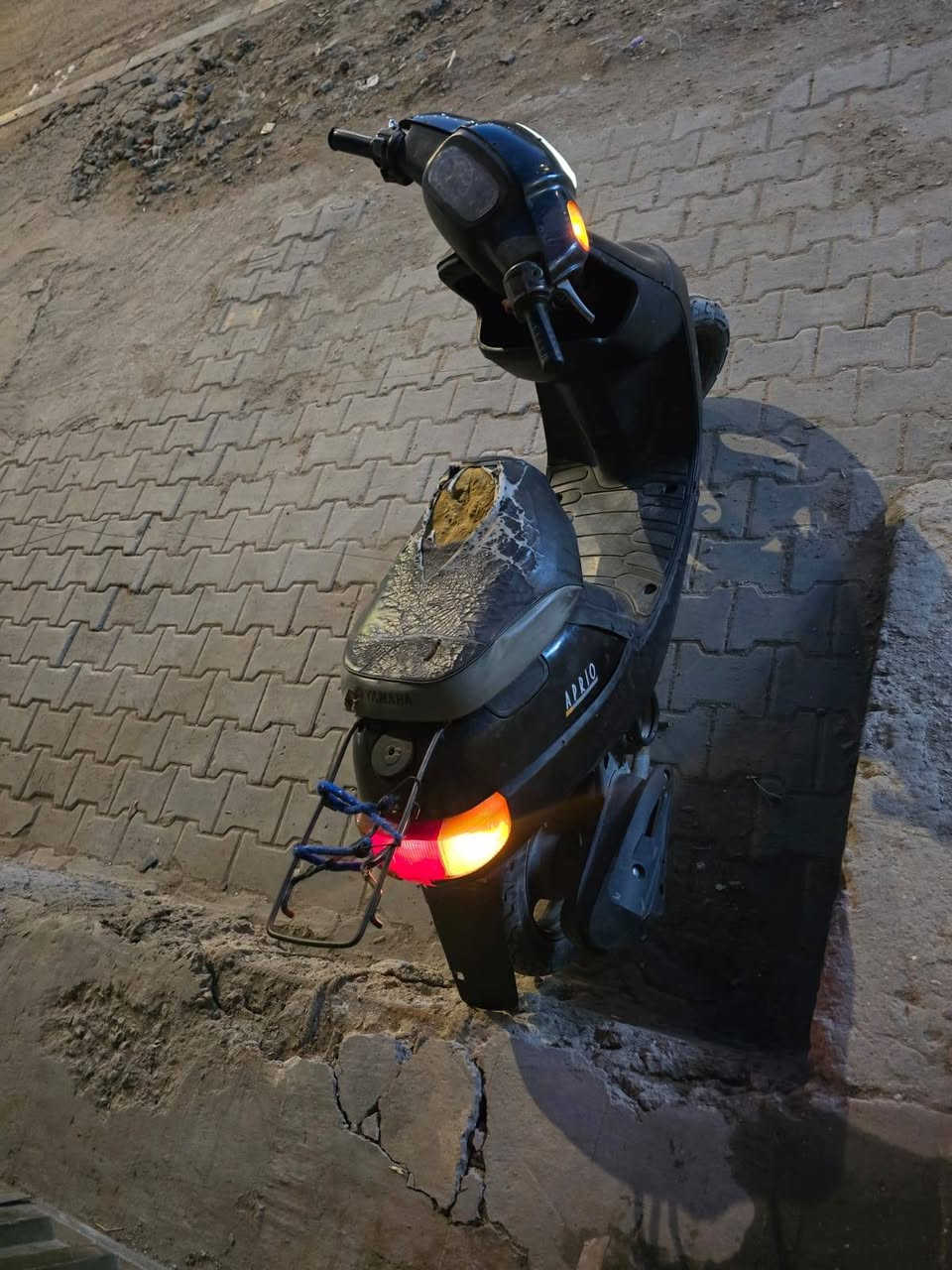 سلام عليكم بطه للبيع كهربايات شغاله

مكينه ناعمه حلوه 
شاصي مكفول 
كفرات نضاف 
مكينه مجفته تجفيت اصلي حراري 
تايرات جدد 
ودراجه مال جناي حلوه ونضيفه 
سعر ٢٢٥بيها مجال
مكاني كربلاء يم مستشفى العباس هلي 
***********
