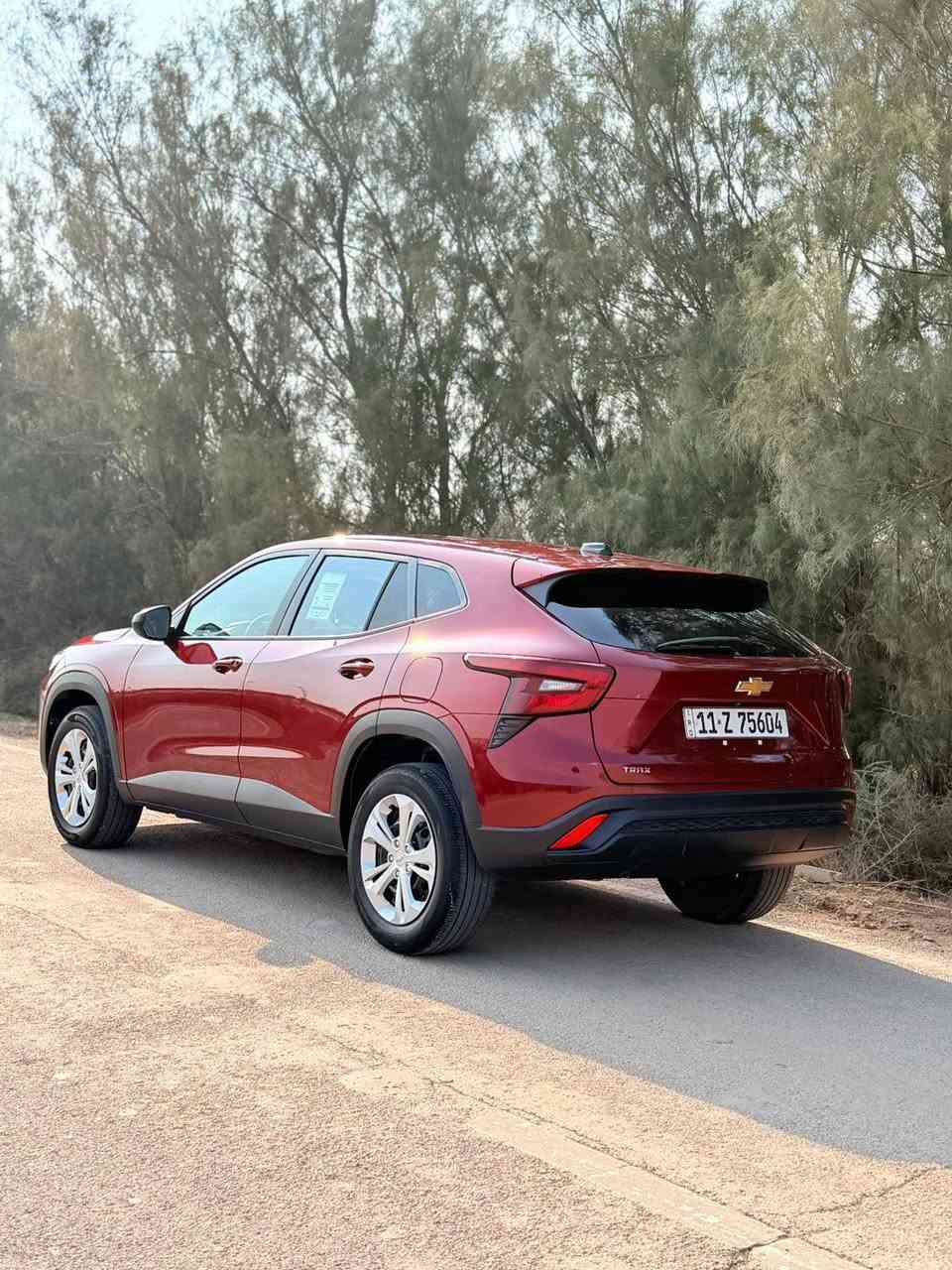 السلام عليكم 
شوفرلست تراكس 2024
ماشيه 24  الف 
رقم بغداد بسمي تحويل ثاني يوم 
حادث دعاميه والباب بارد  فقط 
فول عدى بنراما 
تحكمات ستيرن 
كامره دواره 
دبل سنتر لوك 
سايد بريك دكمه 
انضمه طوارئ sos  بعد بيها مواصفات هواي 
السعر 130 $
العنوان بغداد تقاطع النهروان 
***********
