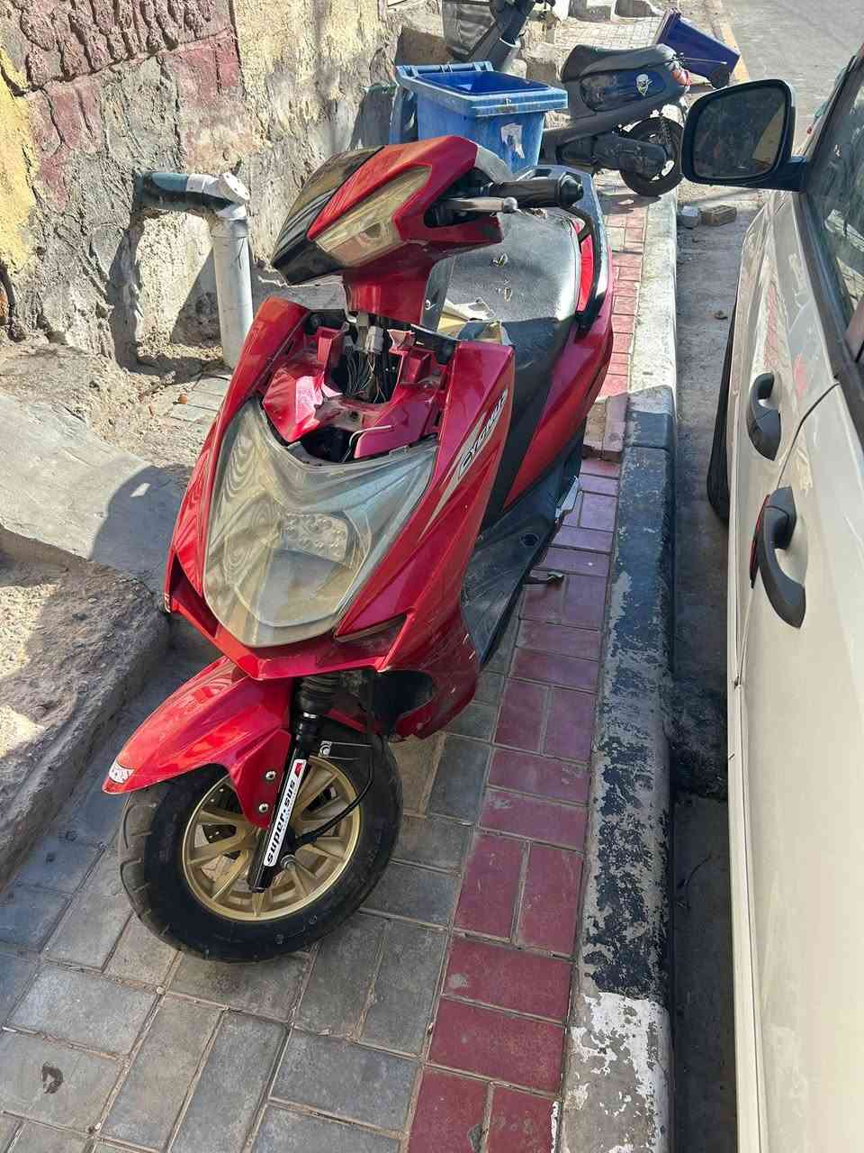 للبيع سعره 180
دراجه مجفته بلجديد مكينه تخبل

كهربائيات شغاله مكاني كربلا القادسيه. يم بانزين خانه

***********
