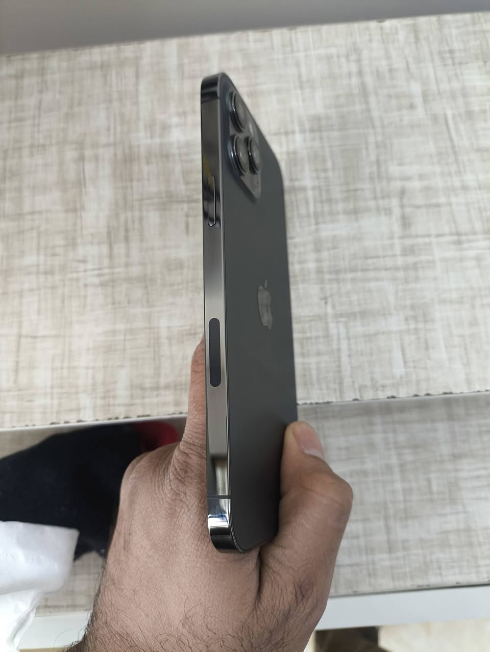 السلام عليكم ايفون12برو ماكس نضيف كلش شخط مابي بطاريته 82 سعره500بي مجال قليل مكانه بغداد
***********
