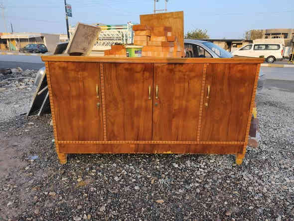 السلام عليكم  مسواگ جديد اخشاب في (ساحة الخضرانيه ) 
ابوسمير الجبوري للأثاث المستعمل الموقع الخضرانيه الشارع العام للأستفسار الأتصال على الرقم (***********) و بي واتساب
