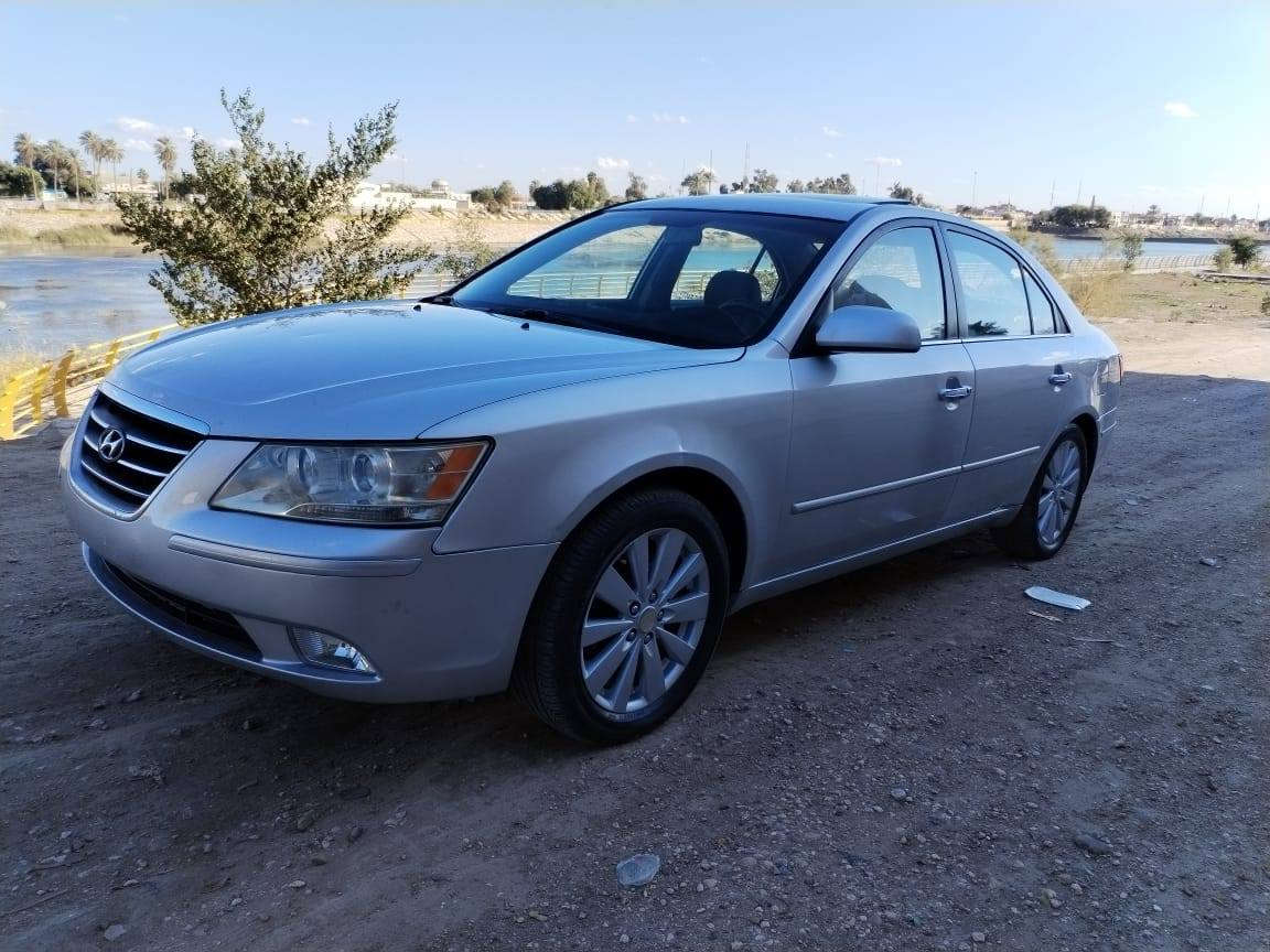 سلام عليكم سوناته 2009 وارد امريكي حادث جاملغ امامي فقط وبيه صبغ 4 قطع اثر شخوط السياره لمتد فوال مواصفات فتحه داخل صاج ملكي كرسي كهربائي ويل 17 السياره جاهزه عله اخر. حبايه من محرك وكير وحداديه رقم بغداد انكليزي  السعر 114 وبيه مجال قليل مكاني بابل سده الهنديه ***********
