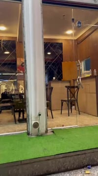 مطعم مندي للبيع منطقت الكماليه  شارع الأصفر ايجاره ٥٥٠ ٠٧٧١٥١٧٨٩٤٣بسعر...