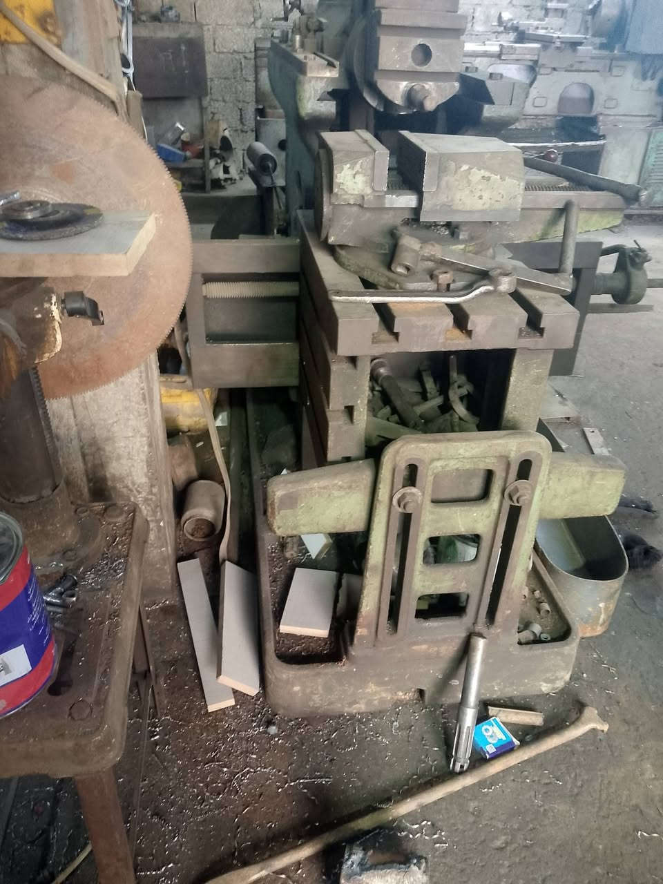 رنده جيكي شوط 60 مع منكنه و دفايدنك شرط الشغل و النظافة للبيع السعر تواصل عالرقم *********** وات ساب
