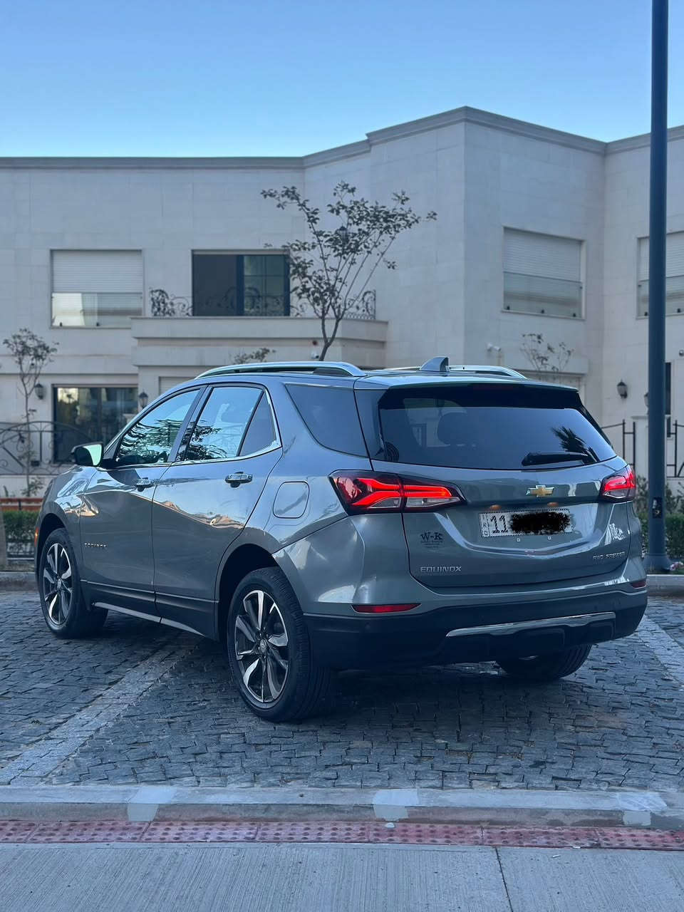 مساء الخير احبتي
شوفرليت ايكونوكس فئة(بريمر)
اعلى فئة تجي فوول الفول
4وسلندر 1500 تيربو 
سياره ماشيه 4 الاف يعني زيرو تعتبر
المواصفات
بصمه دخول
بصمه تشغيل + تشغيل عن بعد
(AWD)دفع رباعي
بانوراما 
شاشه كاربلي كبيره
 كامرات محيطيه 
داخل لونين
كشنات جلد
كشنات كهرباء
كشن خزن ميموري
هزاز بلكشن للتنبيه
4كشنات تدفئه 
قطعتين تبريد
نظام الثبات الإلكتروني
 • مراقبة النقطة العمياء
 • تنبيه خروج عن المسار
 • تنبيه تصادم أمامي
 • مساعد صعود المرتفعات
 لايت لدات LED  
بك لايت LED
جنطه كهرباء 

حادث بنيد وجاملغ وجاملغ خلفي سونار موضح بصور السعر 146المكان المنصور
***********
