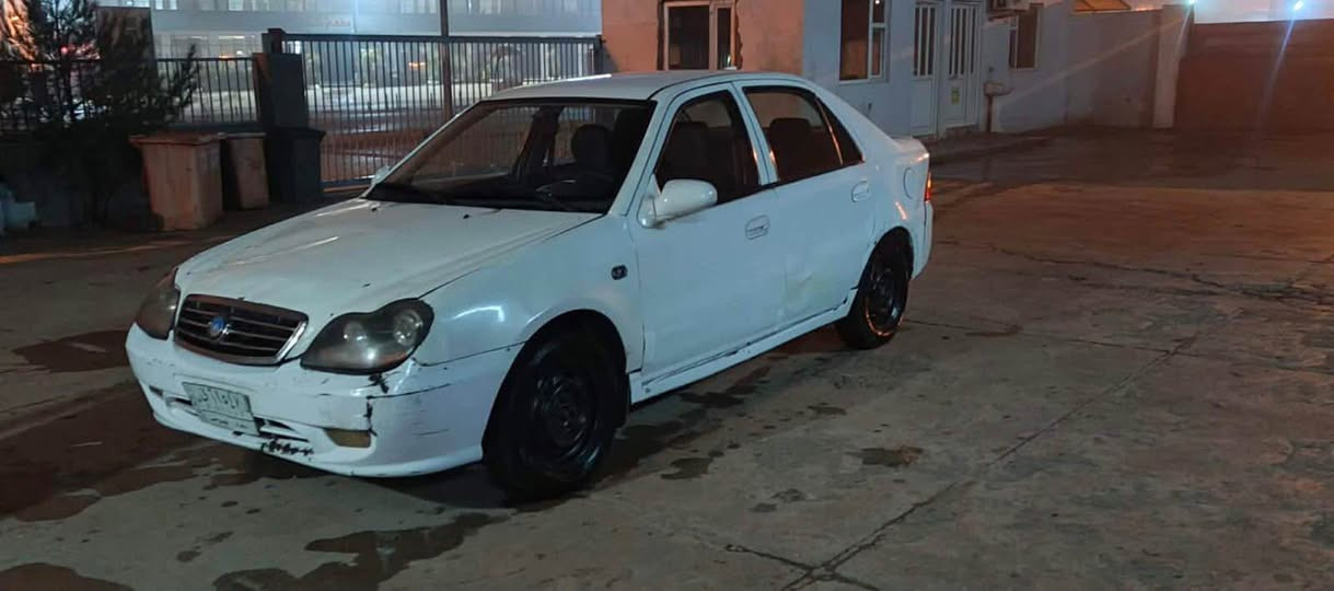 جیلی 2013 بۆ فرۆشتن سەنەوی و حاسیبە بە شەرتی ئەوەلیات چوار تایەی تازە تەجیلو مکەبەرەو کارەبای و فلچەو گەرمی بەشەرت گێری بەشەرت مەکینەی تۆزێ مەسرەفی هەیەو بەس نرخیشی 16 گەڵاو مەجالێکی برایانە گۆرینەوەش ئەکەم لەسەر دڵگرتن
*********** السليمانية, العراق
