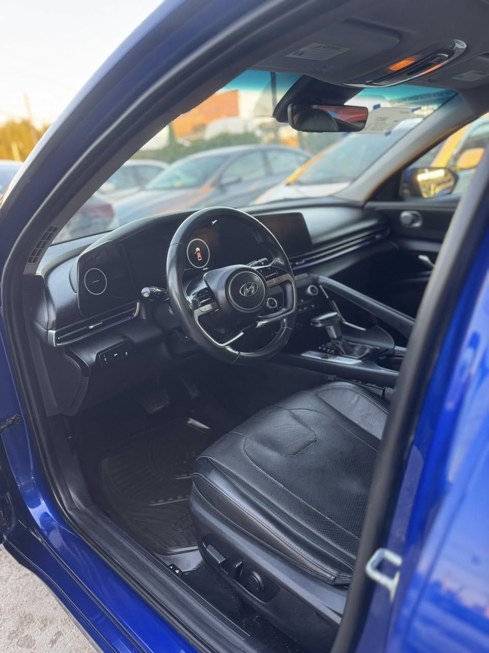 السلام عليكم شباب النترا ٢١فول مواصفات رقم جديد تحويل وكاله مكينه شرط مامفتوحه كير اي تي صبغ ٣قطع بدون دواخل نهائين مكان سياره كربلاء السعر ١٢٩وبيه مجال كلش بسيط***********
