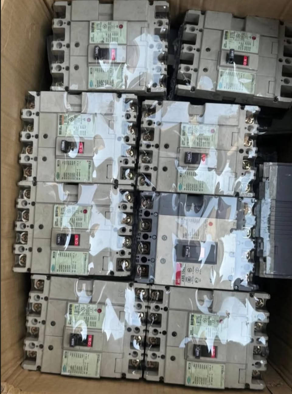 👈ألسلام عليكم تم وصول  وجبة جديدة من ألقواطع ألبالة ألأصلي 👉
👈قاطع ١٠٠ امبير ثنائي كوري اصلي 👈١٠ ألاف  👉

قاطع ١٠٠ أمبير ثلاثي حجم صغير كوري أصلي 👈١٢ ألاف 👉

قاطع ١٠٠ أمبير رباعي حجم صغير كوري وياباني أصلي 👈١٥ ألف 👉

قاطع ١٠٠ أمبير ثلاثي حجم كبير كوري وياباني أصلي 👈١٨ ألف 👉

قاطع ١٠٠ أمبير رباعي حجم كبير كوري وياباني أصلي 👈٢٠ ألف 👉

قاطع ١٢٥ أمبير ثلاثي حجم دبدوب كوري اصلي 👈٢٠  ألف 👉

قاطع ١٢٥ أمبير رباعي كوري اصلي 👈٢٥ ألف 👉

قاطع ١٥٠ ألى ٢٥٠ أمبير ثلاثي كوري وياباني أصلي 👈٢٧ ألف 👉

قاطع ١٥٠ ألى ٢٠٠ امبير رباعي كوري وياباني أصلي 👈٣٥ الف 👉

قاطع ٢٥٠ أمبير رباعي كوري وياباني أصلي 👈٤٠ ألف 👉

قاطع ٤٠٠ أمبير ثلاثي كوري وياباني أصلي 👈٧٠ ألف 👉

قاطع ٤٠٠ أمبير رباعي كوري وياباني أصلي 👈 ٨٥ ألف 👉

قاطع ٦٠٠ أمبير ثلاثي كوري وياباني أصلي 👈١٠٠ ألف 👉

قاطع ٦٠٠ أمبير رباعي كوري وياباني أصلي 👈١٢٥ ألف 👉

قاطع ٨٠٠ أمبير ثلاثي كوري وياباني أصلي 👈١١٠ ألف 👉

قاطع ٨٠٠ أمبير رباعي كوري وياباني أصلي 👈١٤٠  ألف 👉

شورجه عكد النصارى 

👈توجد خدمه توصيل لكافه ألمحافظات 👉

***********
