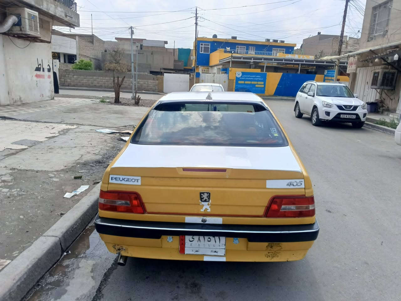 سلام عليكم من رخصه الادمن بيجو لميس 2013 السياره حلوه ونظيفه كير ومحرك مكفول التبريد عاطل مطلوبه غرامه مليون علينا السعر 30  ،اوبيه مجال  ***********
