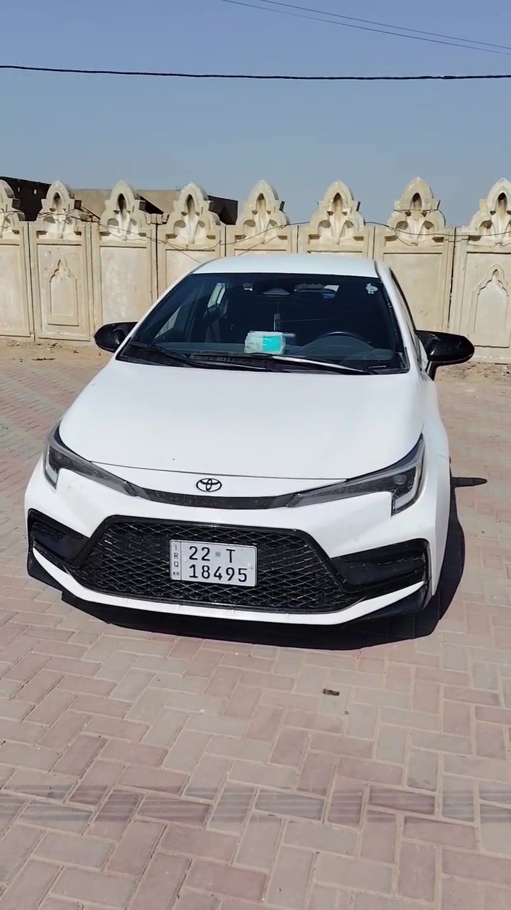 السلام عليكم
*للبيع سيارة كورلا 2024 امريكي مواصفات SE فول* 🚗

- *الفئة*: SE فول مواصفات ما عده الفتحه 
-*هند ابريك كهربائي رادار امامي خلفي ثلاث بصمات ابواب وتشغيل وصندوق مثبت سرعه تحديد مسار قيادة ذاتيه مصباح ابيض زنون الشركه اشاير لايت شفط كامره اماميه وخلفيه 
كير ثلاث انضمه اسبورت عادي اقتصادي ECO
داخل لونين تبريد تدفئة شاشات عدد 2 اسبير ما نازل 
ويل كب اسبورت طخم تاير جديد 
- *اللون*: أبيض لؤلؤي 
- *الممشى*: 28 ألف كم فقط
- *الضرر*: بنيد فقط بدون دواخل نهائياً 
- *الحالة*: مكفولة من الشاصي والغركان، مكينة وكير وحدادية توب شرط

للتواصل واتساب: [***********]  
المكان: الشرقاط
