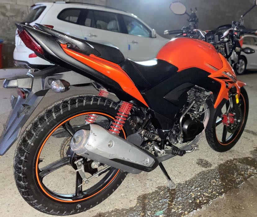 سلام عيكم يوجد موطور للبيع هاوجي KA موديل 22 وشديته على ايدي بنهاية 2023 من محمد مزهر سعره 17ونص الي يحب يترك تعليق او على هذا الرقم ***********
