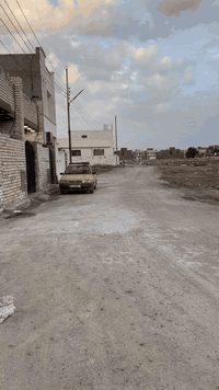 توجد قطعه ارض المساحه 100 متر وبيها كافه الخدمات وسند بأسمي تحويل ثاني...