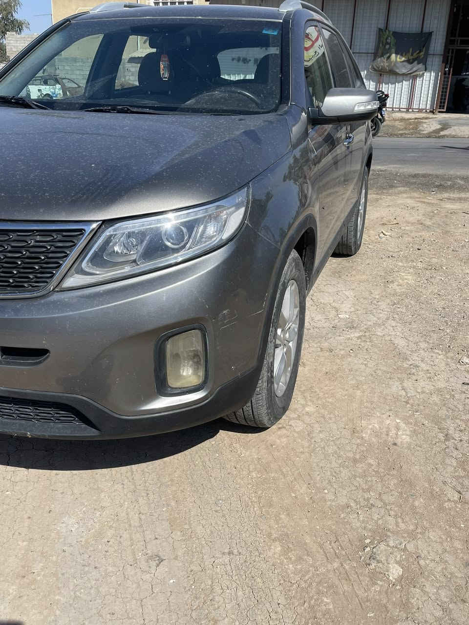 سلام عليكم سورنتو موديل 15 امريكي
محرك 4 سلندار 
سيارة حلو ونضيفه 
بيها صبغ 4 قطع بدون دوخل 
مكان ديالى جديد الشط 
السعر 125 بيها مجال 
***********
