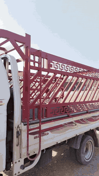 السلام عليكم محجر كيه نثيه تفصال وشغل ترجه أوله مابي اي شي للبيع السعر ٣٧٥ مكاني كربلاء الحسينيه ***********
