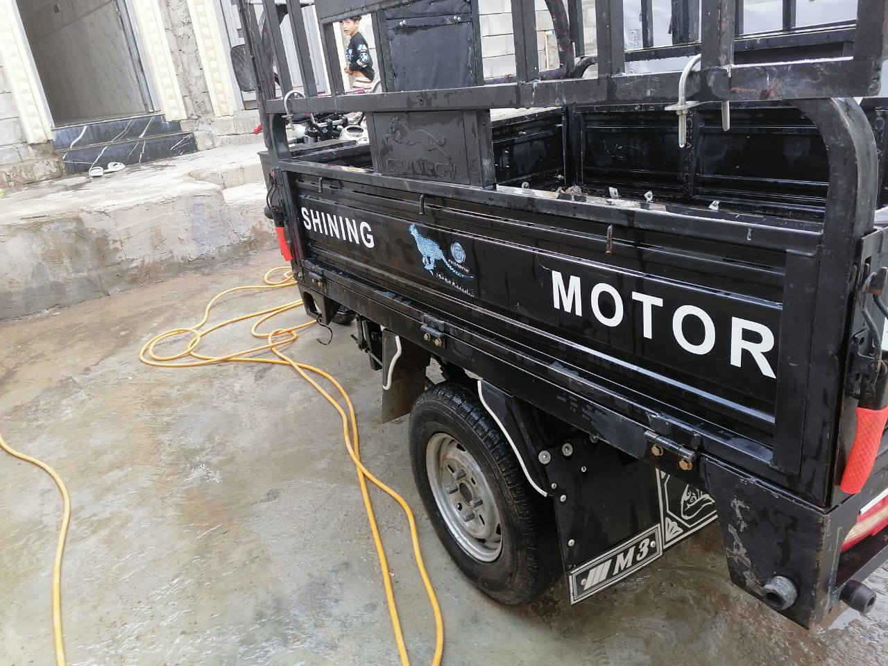 سلام عليكم ستوته للبيع موديل زيرو منفيس موجود معاملة كامله داخله كمرك نينوى محرك معمر  وايرمنيه كلها شغاله شاصي شرط ركبه شرط السعر مليون 250وبيها مجال لطيبين العنوان موصل الايمن غرب سوك المعاش رقم الهاتف ***********
