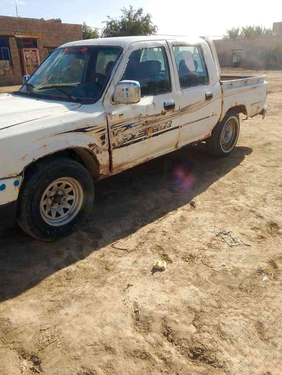 دير للبيع وراق 
مكفوله كير وأكسن 
والمكينه بيه خيط بخار
السعر10وراق وبيه مجال 
 ***********
