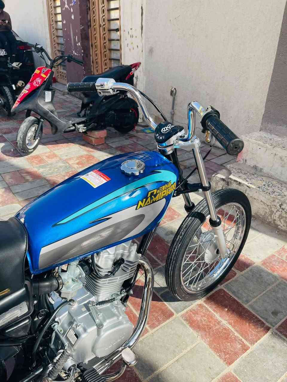 سلام عليكم للبيع دراجه نامه شلامجه تعمير اصلي شاصي 21 اصولي دراجه ناعمه جديده بعدهي مكينه سبانه ما ممدوده عليه  سعره 750بيه مجال بسيط مكاني كربله سريع مال حي رمضان ***********
