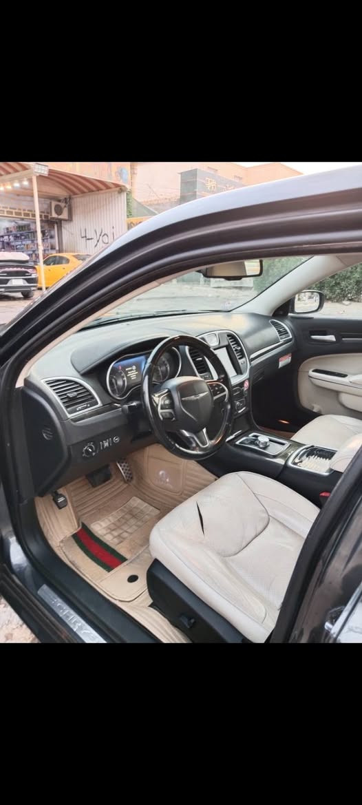 ألسلام عليكم اوباما 2016 مرمز 2021 سياره فئة السي فول مواصفات بنوراما كشن تدفئه تبريد برده خلفيه كهربائيه  سياره كلين تايتل كفاله عامه فقط بدنه خلفيه رقم ذي قار السعر 195 مجال بسيط كلش  ***********
