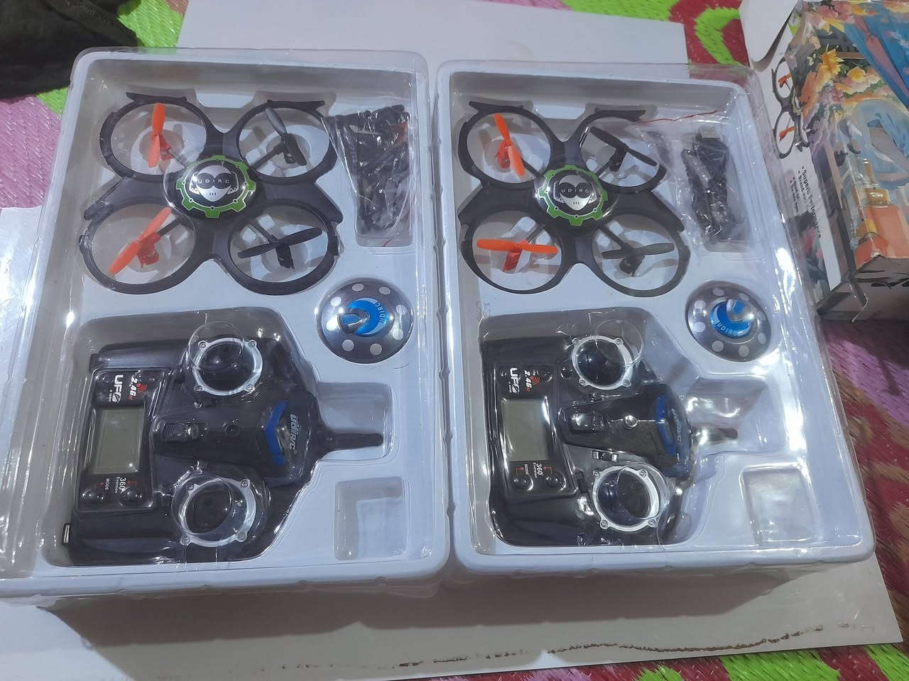 هذه طائرة بدون طيار طراز UDI RC U816A.تأتي مزودة بتقنية الجيروسكوب سداسي المحاور لتوفير ثبات عالي أثناء الطيران.تعمل عبر نظام تحكم 2.4 جيجاهرتز رباعي القنوات.تتميز بقدرتها على القيام بـ تقلبات وحركات بهلوانية 360 درجة بضغطة زر🌹🌹🌹🌹


**إذا كنت صاحب هذا الإعلان وتريد حذفه لأي سبب، رجاءا أرسل رسالة إلى الدعم الفني**