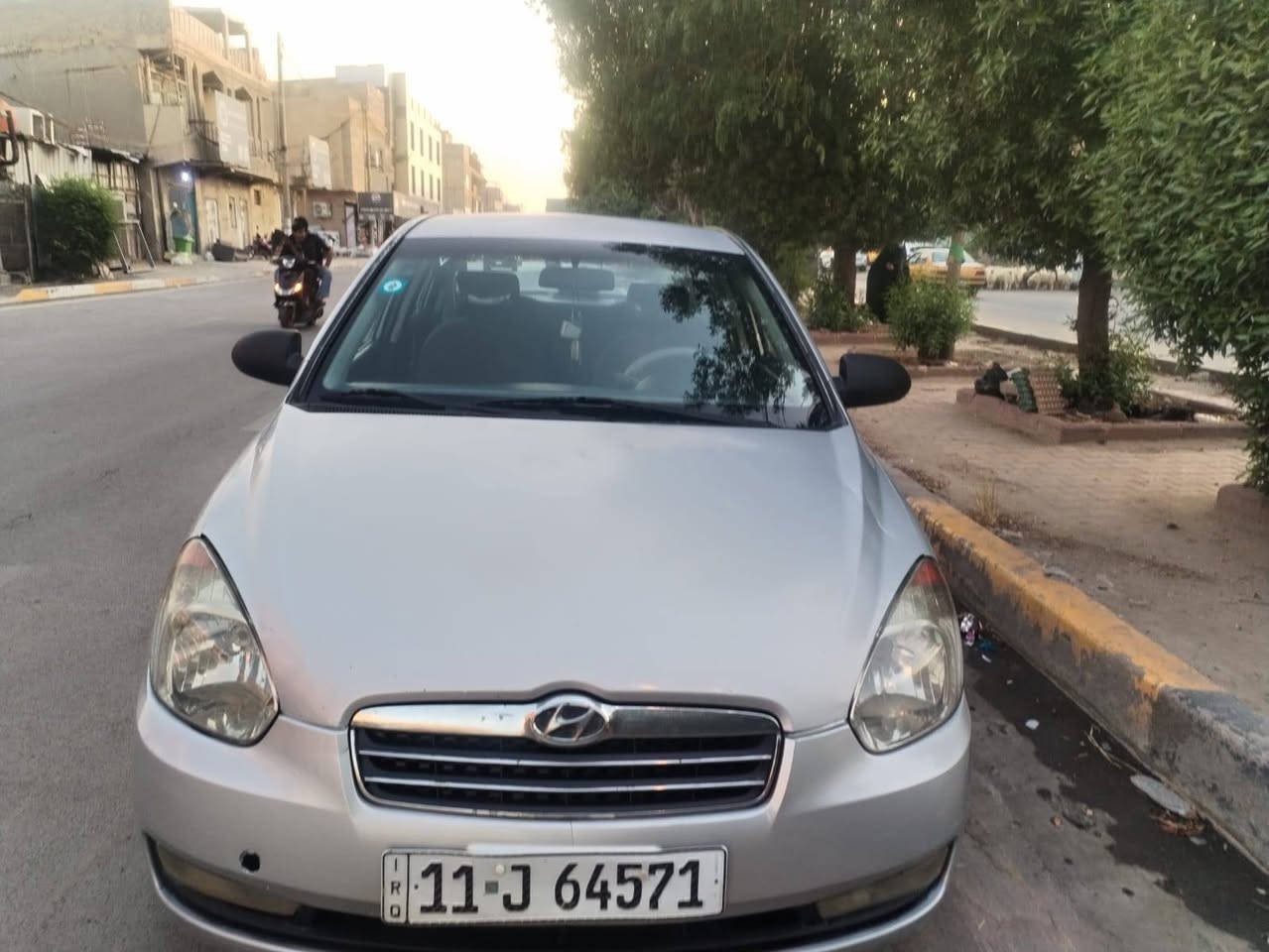 السلام عليكم اكسنت ٢٠٠٨ جاهزه مكينه وكير خير من الله كهربائيات كامله تخم تايرتبريدشغال مكينه ١٦٠٠ سياره جاهزه ٣قطع صبغ بدون حادث خليجي السعر٧٥وبيهه مجال قليل الاتصال *********** مكانهه بغداد الحريه
