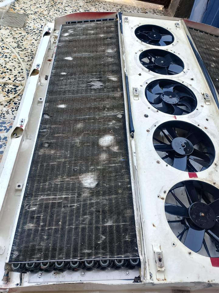 السلام عليكم جهاز تبريت ابو التفاحه 5 حار او 16 بارد مستخدم السعر مناسب ١٣ ورقه وبيه مجال للاتصال (***********)
