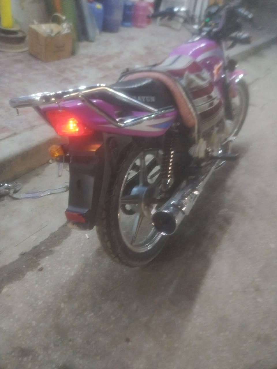 سلام عليكم دراجه ديون سنويه تحويل من الصبح الدراج حلوه موديل ٢٠٢٣ السعرواحد و٦٠٠ وبيها مجال الطيبين مكان كربلاء قرب مستشفا الكفيل الاستفسار *********** بي وساب
