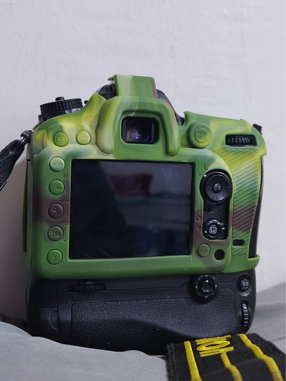 ‏كاميرا للبيع نيكون  7200D البصرة, العراق


**إذا كنت صاحب هذا الإعلان وتريد حذفه لأي سبب، رجاءا أرسل رسالة إلى الدعم الفني**