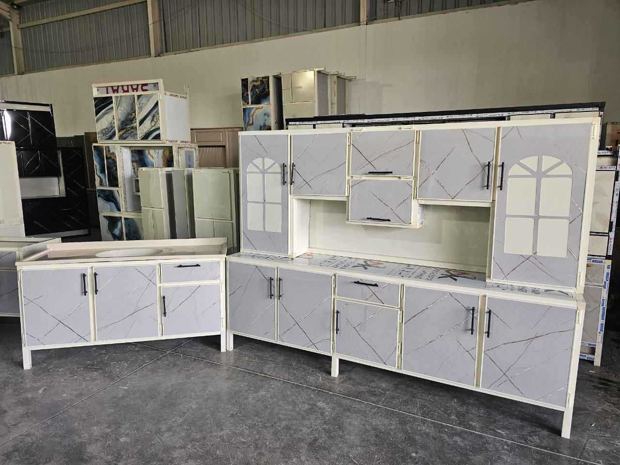 ما عليك بس  احجز والطلب يوصل لباب بيتك 🤗🌹🤗..
كاونتر ارضي وملحق مترين ونص    مع  سنك متر ونص   مرمر
💥 (المنيوم سوكي)💥

كاونتر مترين ونص ارضي وملحق مع سنك متر ونص
♥️♥️السعر  230 بغداد, العراق


**إذا كنت صاحب هذا الإعلان وتريد حذفه لأي سبب، رجاءا أرسل رسالة إلى الدعم الفني**