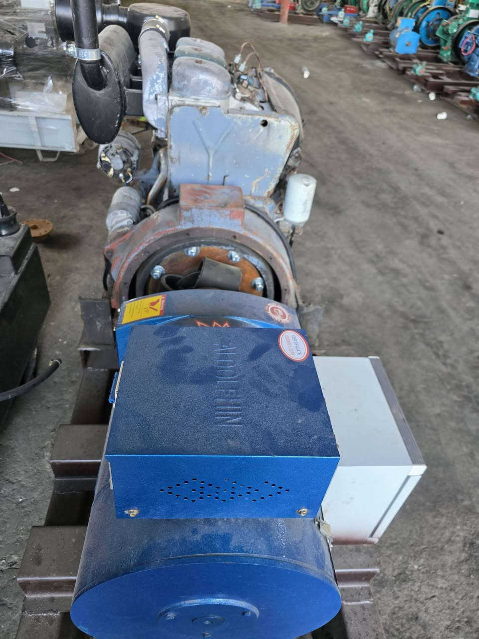 تعلن شركة الساير 
مولد دويز ٣ بستم الماني 
توليد ٣٠ كيفي #السعر  ٢٣ ورقه 
العنوان بابل ناحية الشوملي قرب الدفاع المدني 
***********
***********
