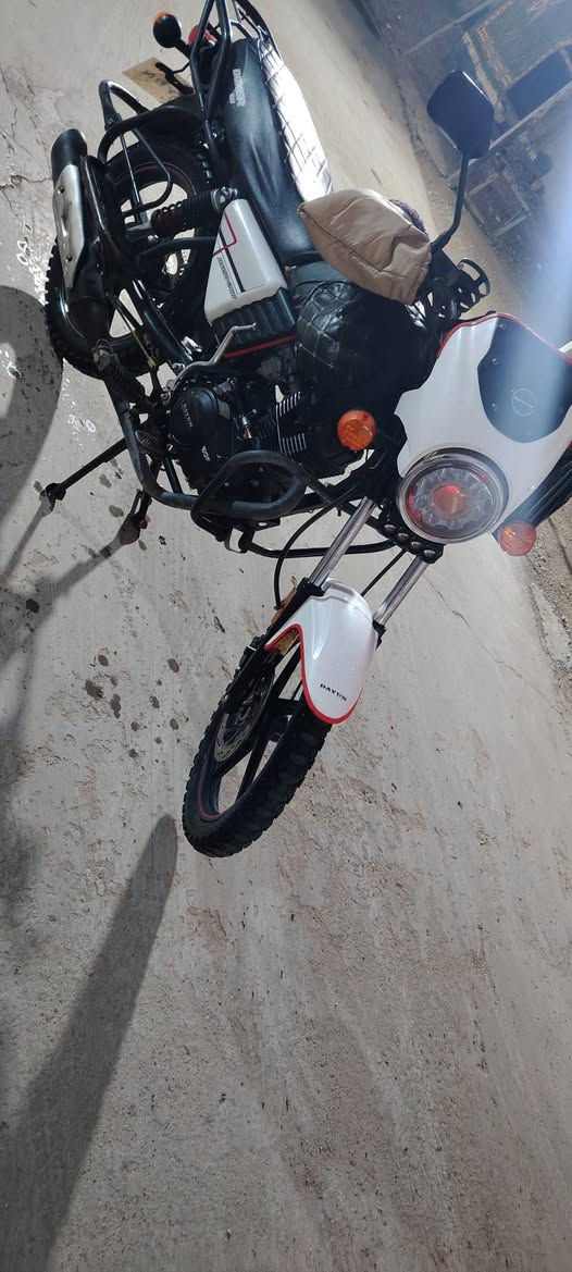 السلام عليكم
دراجة للبيع موديل 23 اوراق مو اصولي
مكان ديالى
دلي عباس
الرقم ***********
