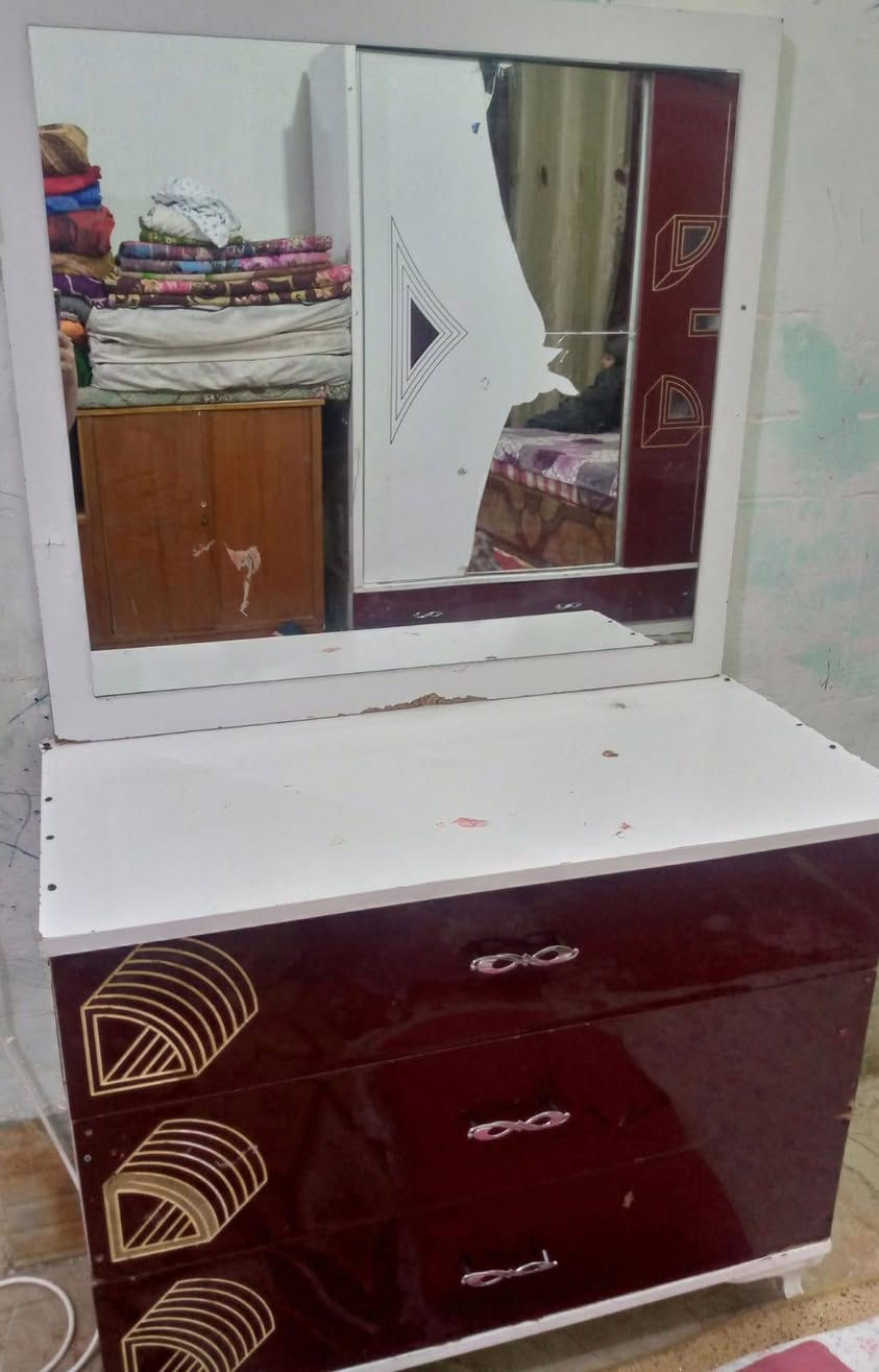 غرفه نوم تركي مع ملحق مجرات مصورته السعر 300 وبيها مجال قليل عنوان الشطره والخاص مفتوح


**إذا كنت صاحب هذا الإعلان وتريد حذفه لأي سبب، رجاءا أرسل رسالة إلى الدعم الفني**