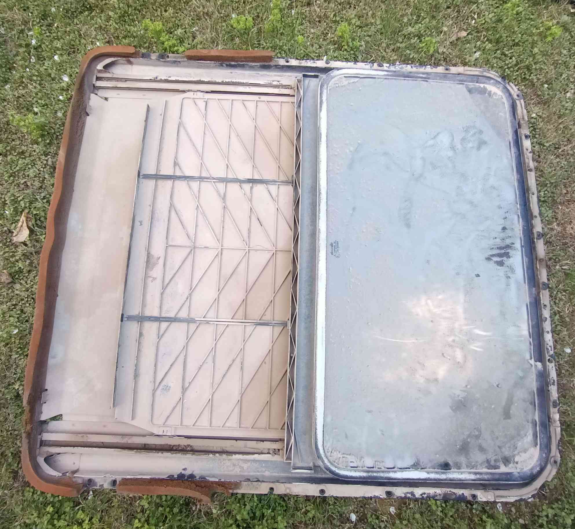 السلام عليكم للبيع سلايت اوبل كاديت شرط الشغل السعر 50 الف /***********
مكاني كركوك 😶‍🌫️
