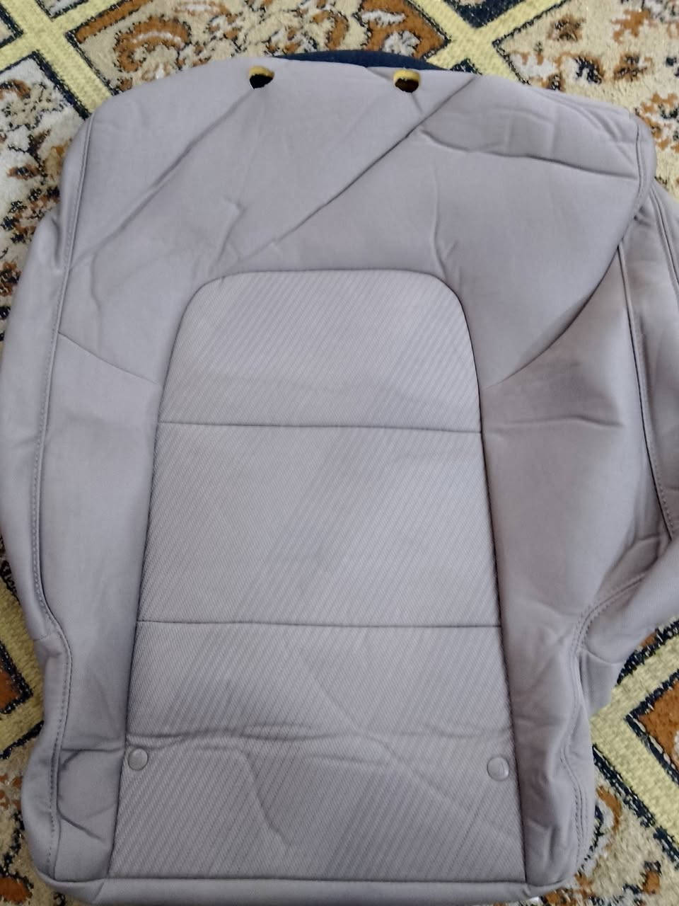 السلام عليكم غلاف كشنات الاصليه مال توسان نضيفه لا شك ولا اي شي مكان بغداد ***********
